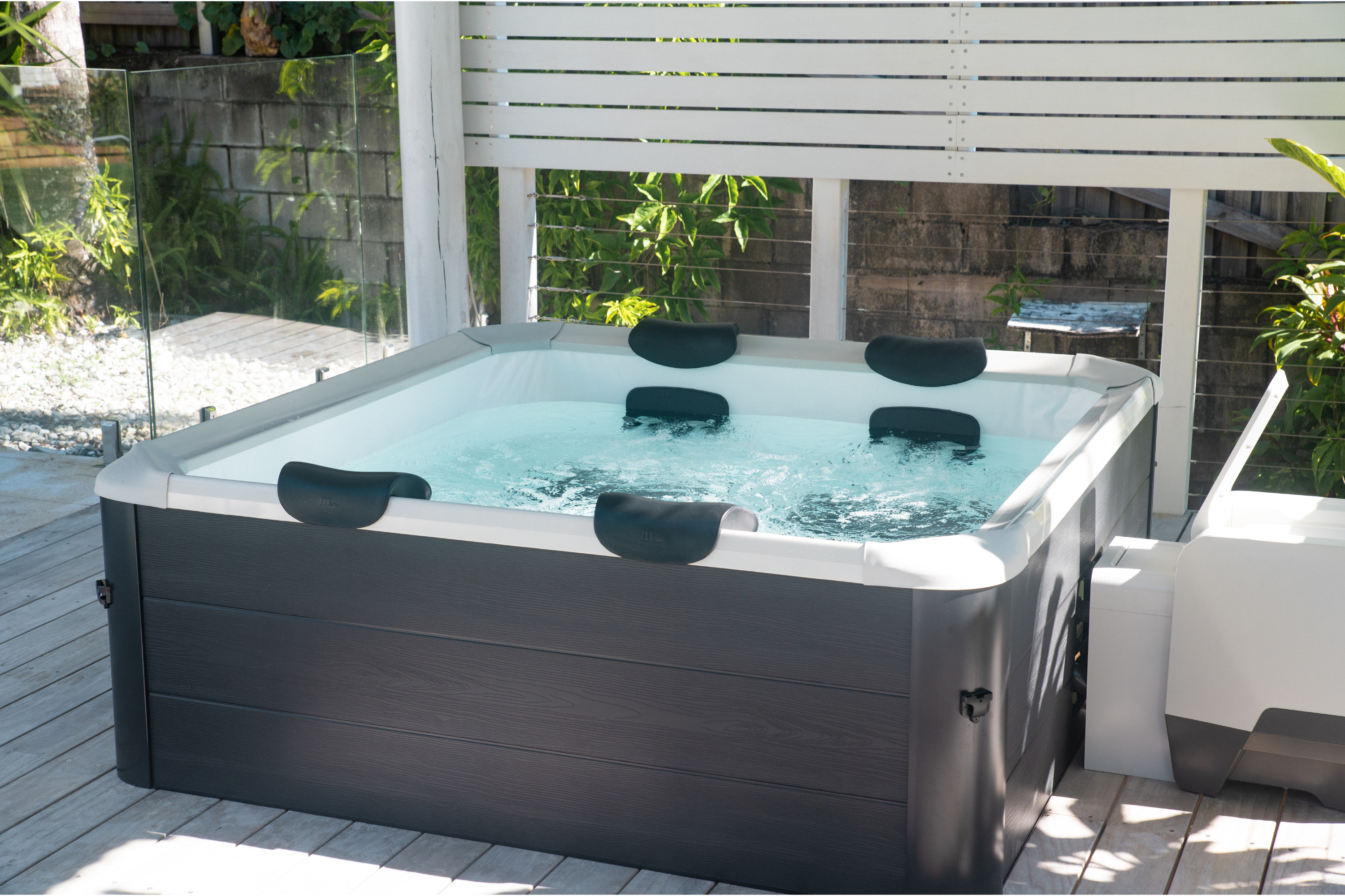 Mspa Whirlpool Oslo Aero PLUS XXL App Steuerung LED 2026 180x180cm
