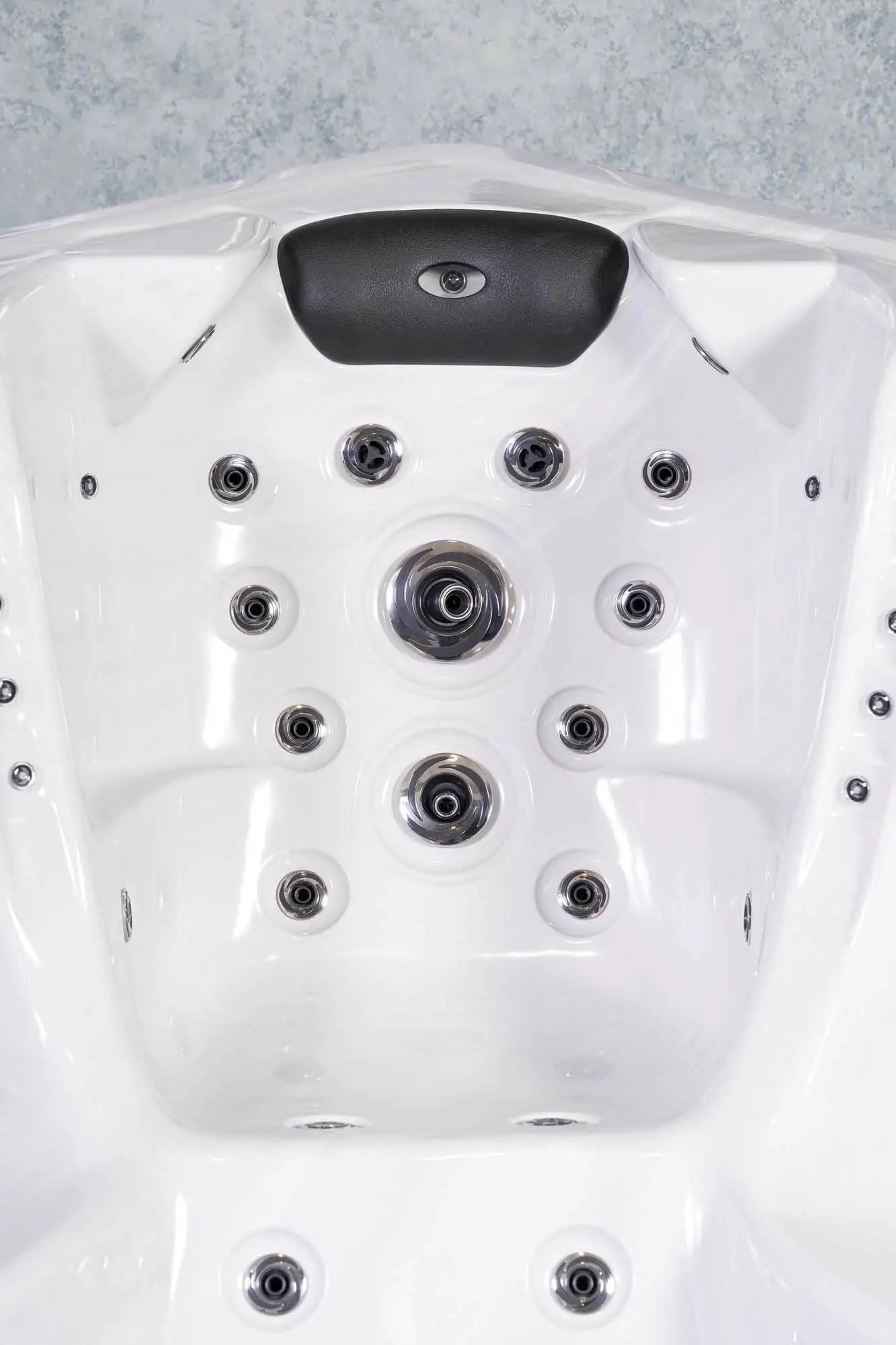 Outdoor Whirlpool, Jacuzzi, Hot Tub schwarz / weiss Imperia USA