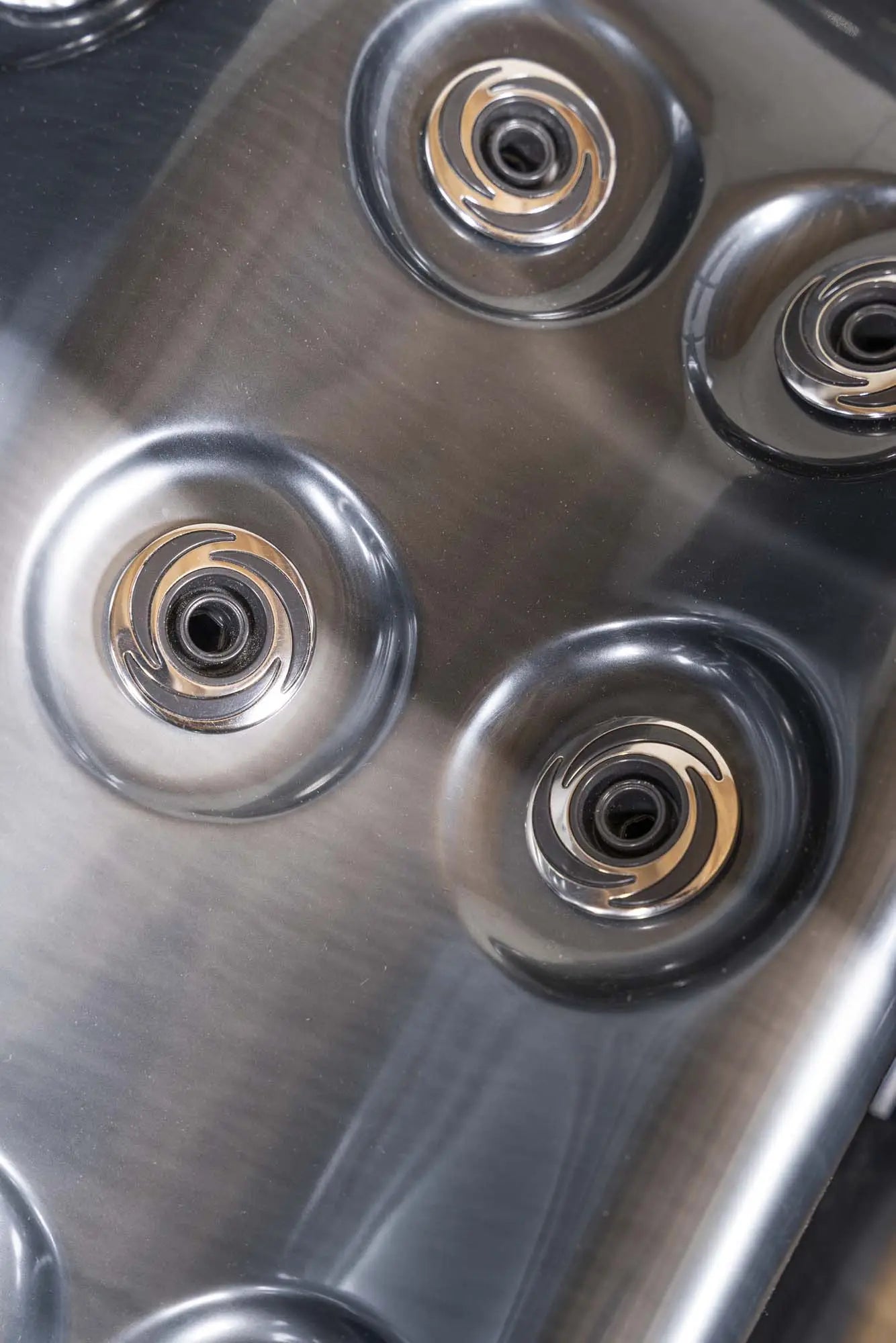 Outdoor Whirlpool, Jacuzzi dunkel / schwarz Torina USA