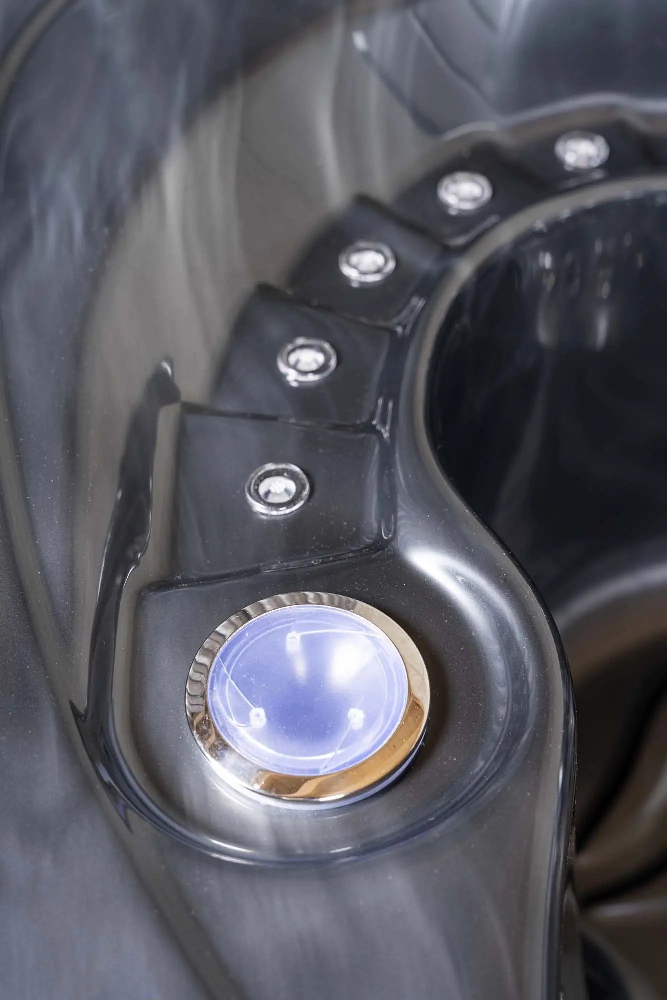 Outdoor Whirlpool, Jacuzzi dunkel / schwarz Torina USA