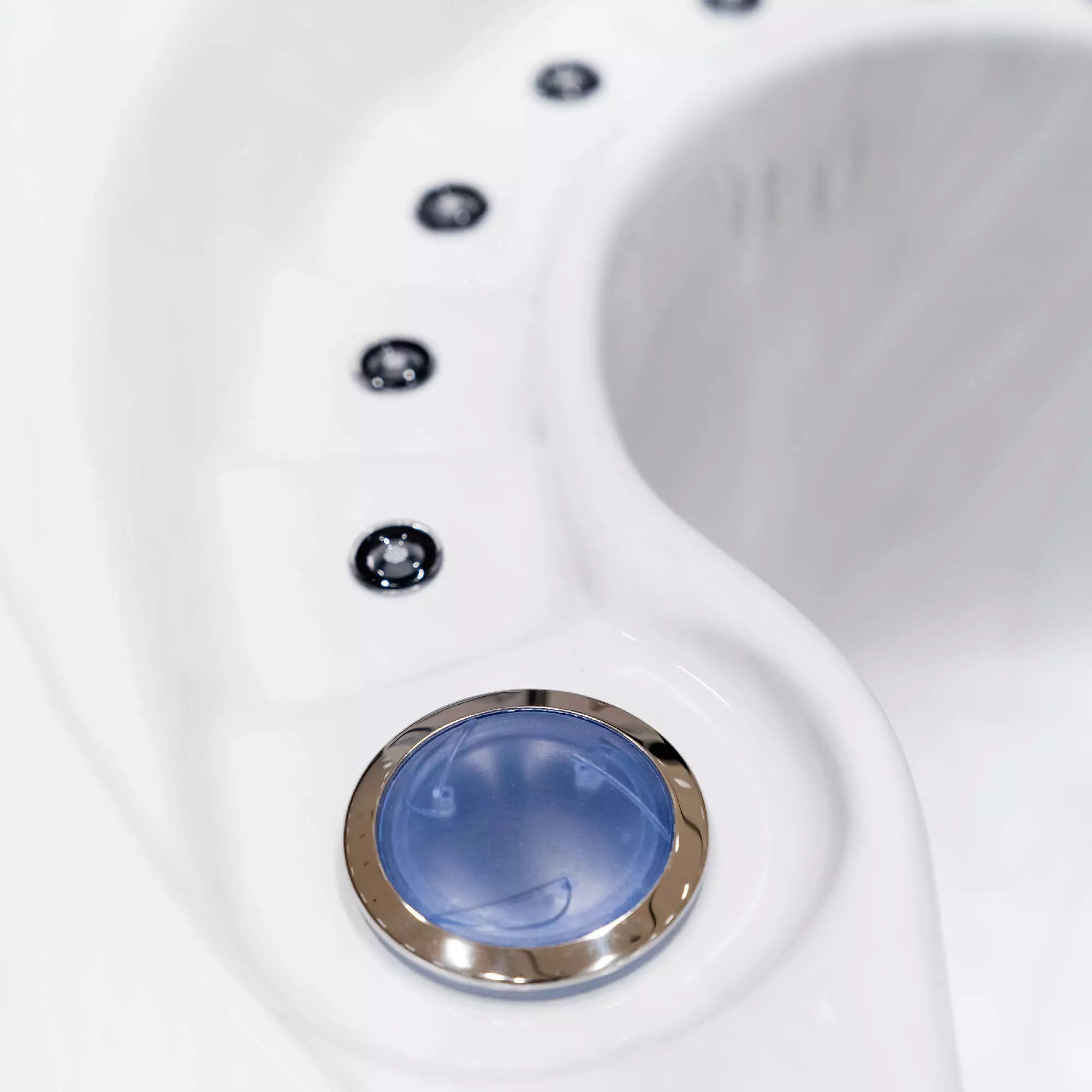 Outdoor Whirlpool, Jacuzzi schwarz/weiss Torina USA