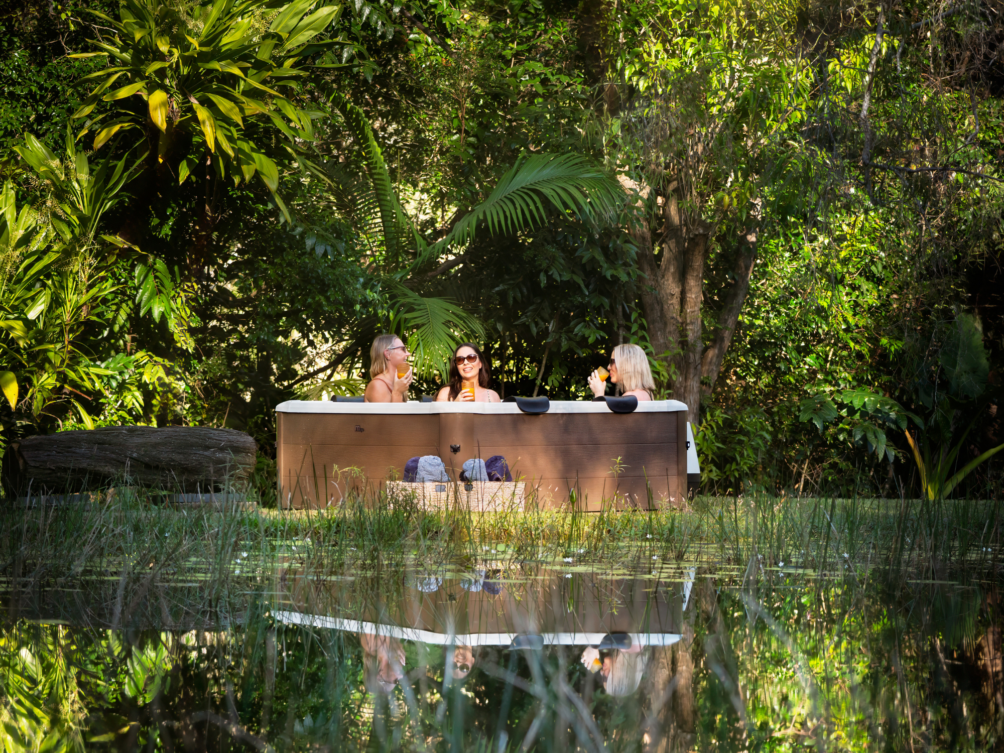 Mspa Whirlpool Oslo Amber Aero PLUS XXL App Steuerung LED 2026 180x180cm