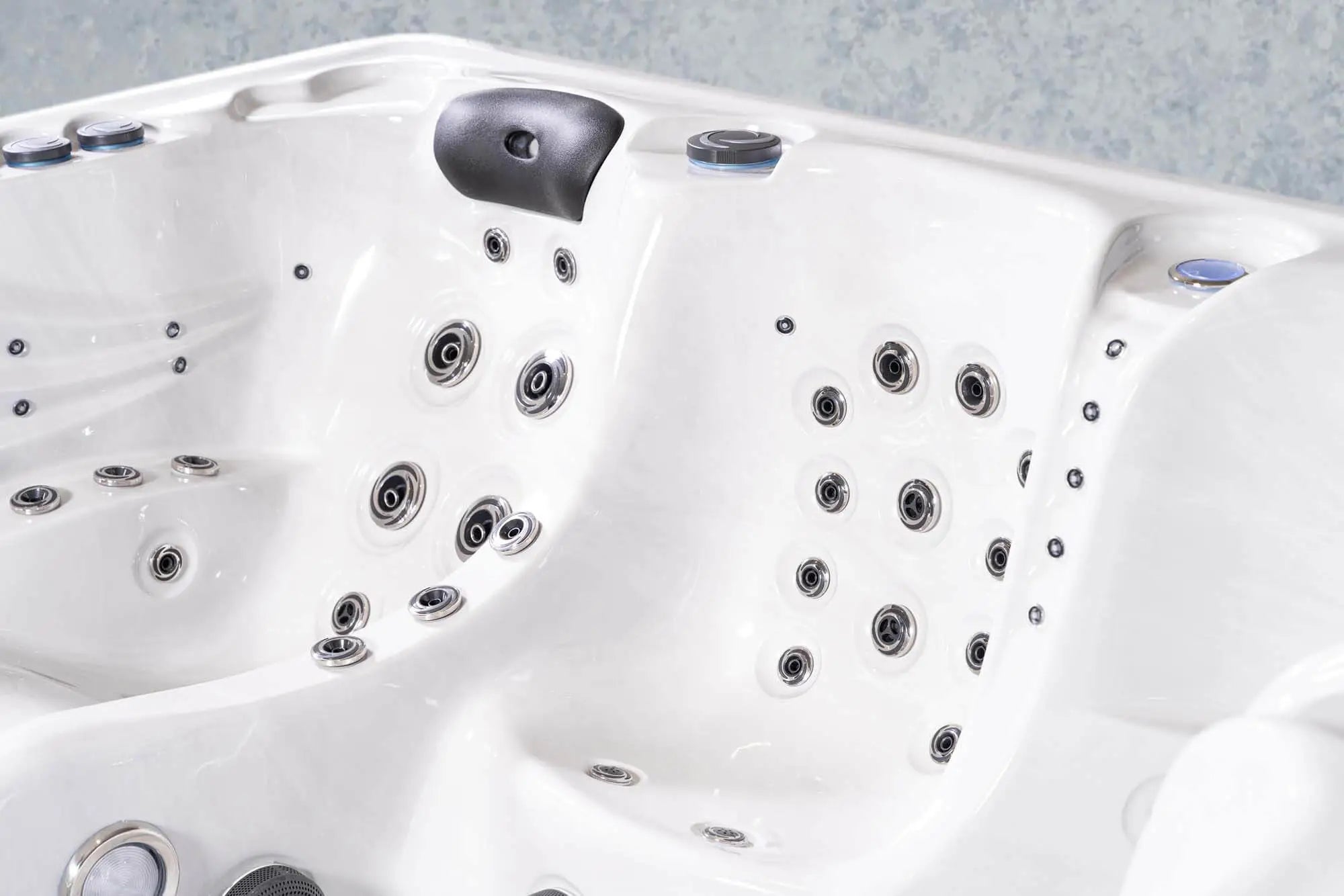 Outdoor Whirlpool, Jacuzzi, Hot Tub schwarz / weiss Imperia USA