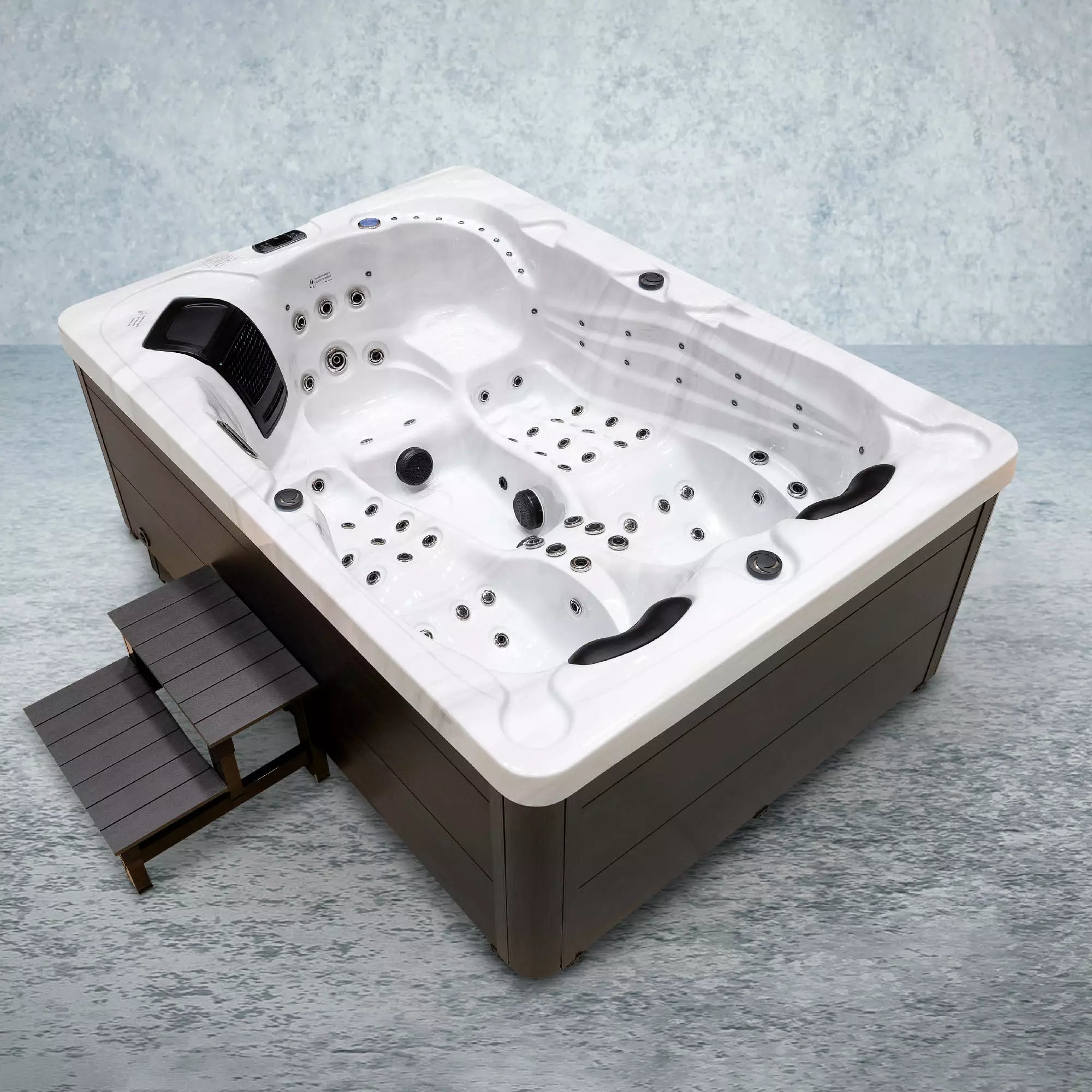 Luxus Outdoor Whirlpool – SpaWelt Schweiz – Entspannung im Freien