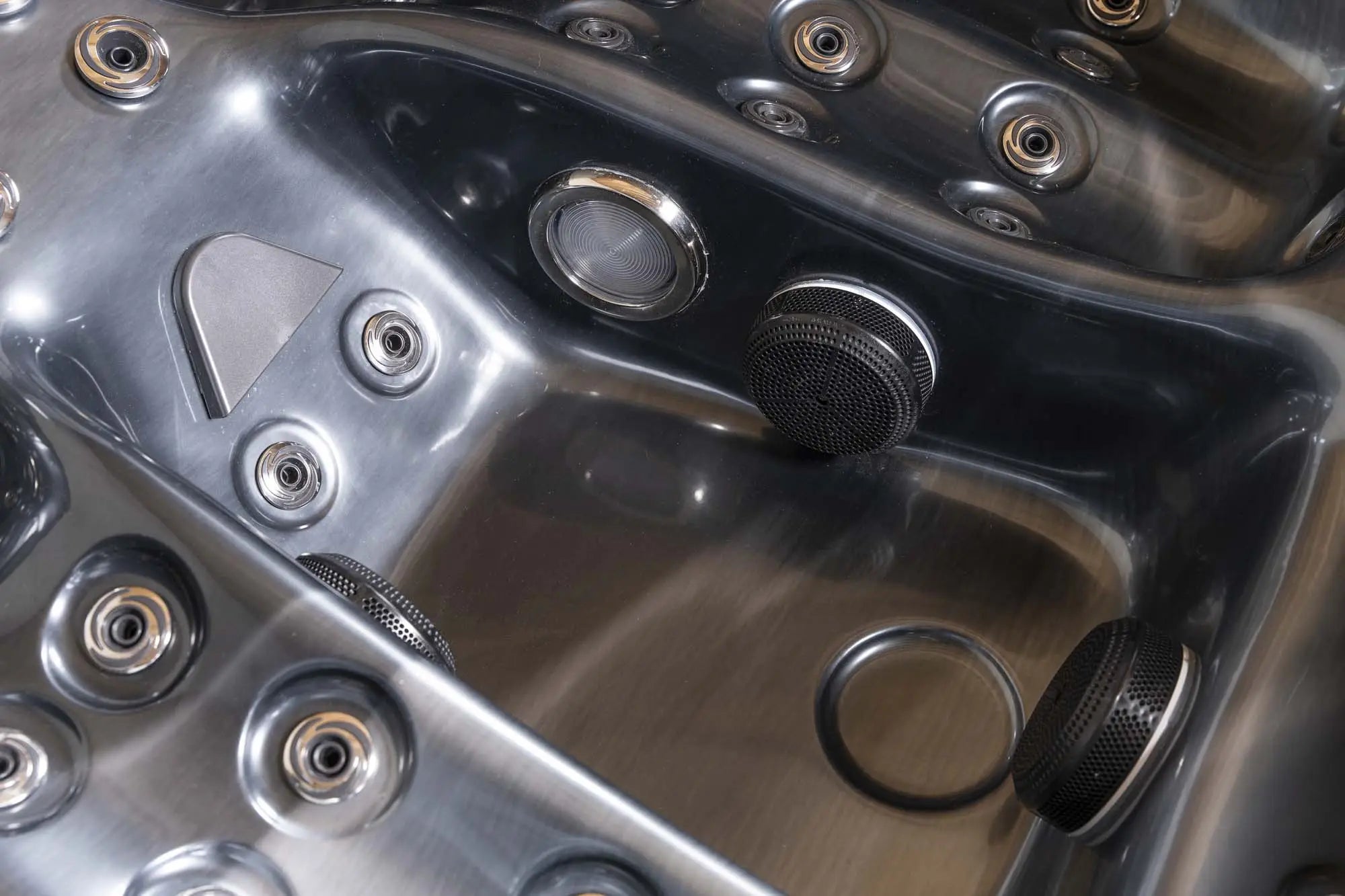 Outdoor Whirlpool, Jacuzzi dunkel / schwarz Torina USA