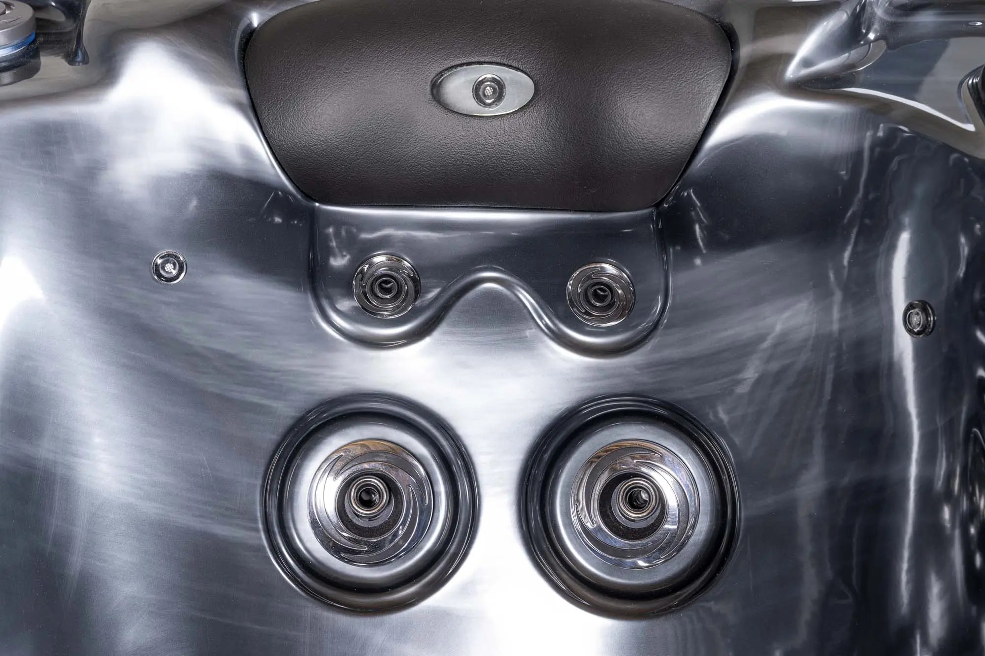 Outdoor Whirlpool, Jacuzzi dunkel / schwarz Torina USA