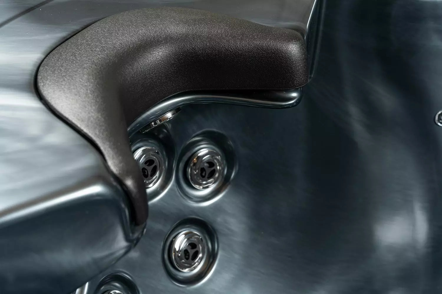 Outdoor Whirlpool, Jacuzzi, Hot Tub dunkel / schwarz Modena USA